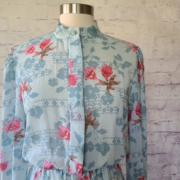 Vintage 1970s Semi Sheer Long Sleeve Blue Pink Floral Print Secretary Dress 12 - Picture 3 of 10